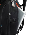 Portátil en la mochila fotográfica Vanguard Up-rise II 48