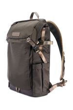 Lateral en la mochila de fotógrafo Vanguard Veo GO 46M KG
