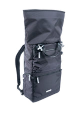 Mochila para cámara negra abierta Vanguard Veo Flex 43M BK, ángulo derecho