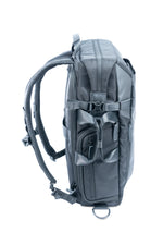 Lateral izquierdo de la mochila y maletín negro Vanguard Veo Select 45M BK