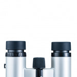 Oculares de los prismáticos blancos Vanguard Vesta 1021 WP