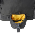 Mochila Alta Sky 69, bolsillo para pies de trípode