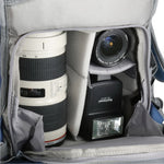 Cámara y objetivos en la mochila para cámara Vanguard Sedona 41BL
