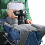 Acceso a la mochila para cámara Vanguard Sedona 45BL