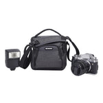 Vesta Aspire 15GY - Bolsa de hombro compacta color gris con capacidad para una cámara digital DSLR con un objetivo incorporado, un flash y accesorios