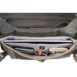 Interior de la bolsa fotográfica marrón Vanguard Veo GO 34M KG