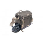 Trípode dentro de la bolsa fotográfica marrón Vanguard Veo GO 34M KG