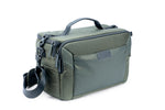 Frontal izquierdo de la mochila y maletín verde Vanguard Veo Select 45M BK