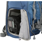 Cámara en la bandolera outdoor azul Vanguard Sedona 34BL
