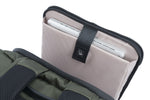 Portátil en la mochila y bolsa verde Vanguard Veo Select 41GR